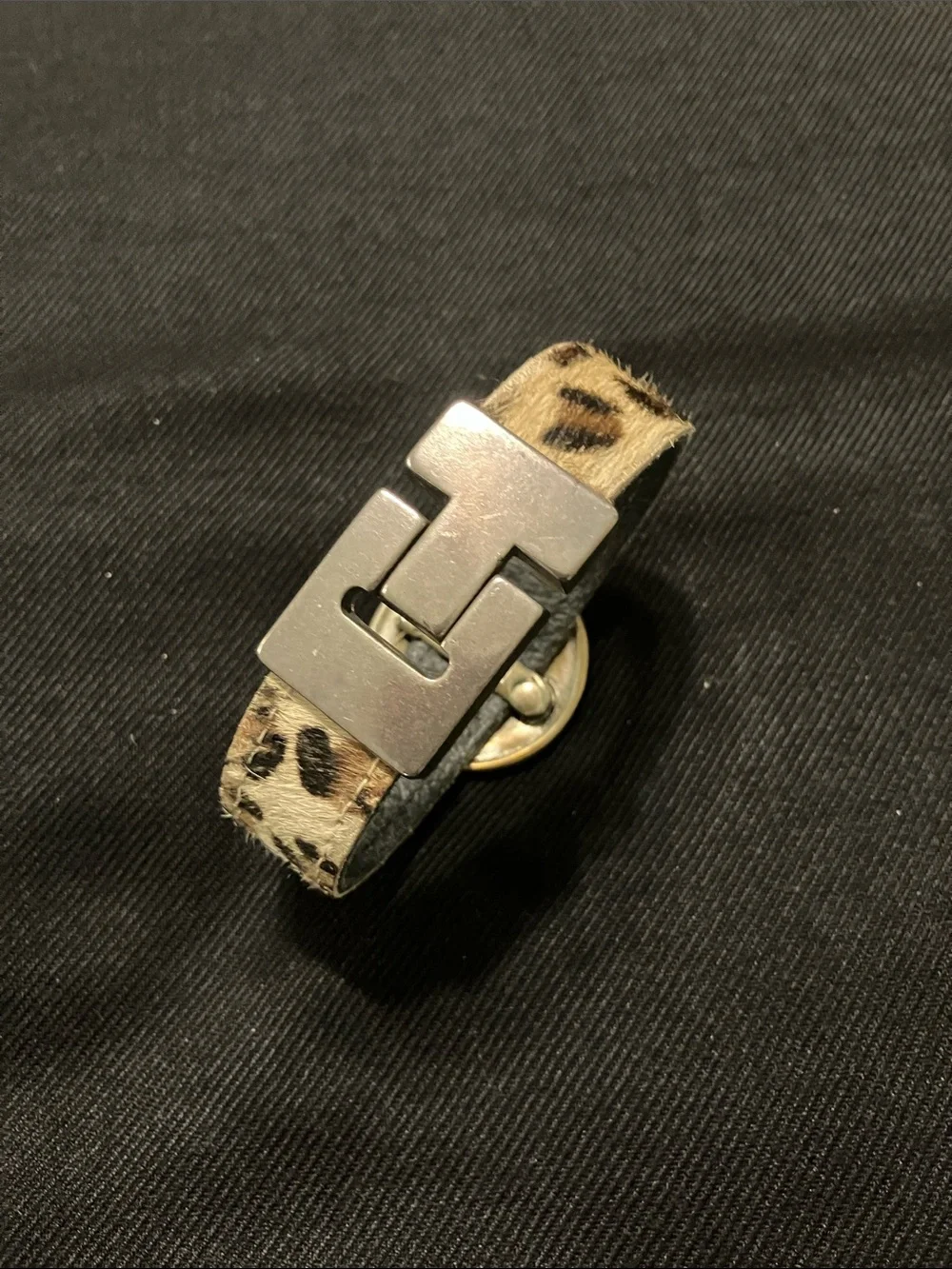 Magnetic Animal Print Bracelet